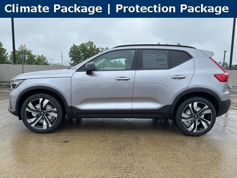 New 2026 Volvo XC40 B5 Ultra w/ Climate Package image 4