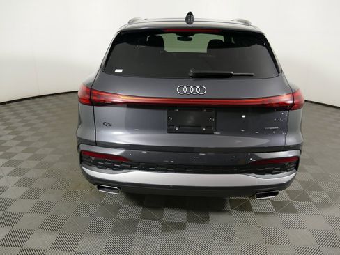 New 2025 Audi Q5 Premium image 4