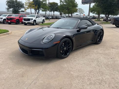 Used 2021 Porsche 911 Carrera image 3