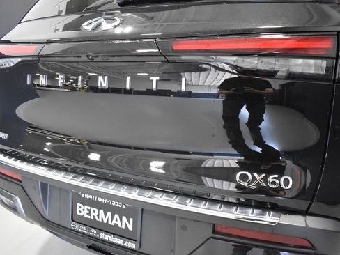 Used 2023 INFINITI QX60 Sensory w/ Cargo Package AWD/4WD image 12