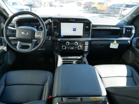 New 2026 Ford F350 Lariat w/ Black Appearance Package image 7