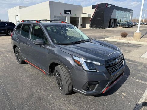 Used 2023 Subaru Forester Sport image 3
