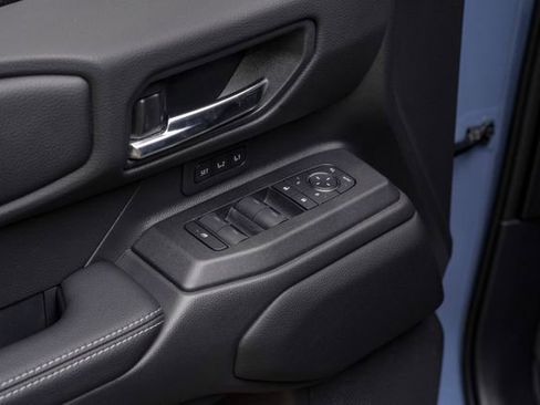 Used 2025 Toyota Land Cruiser image 76