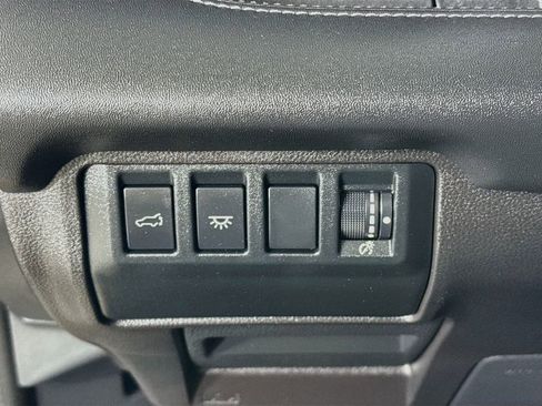 Used 2023 Subaru Ascent Touring AWD/4WD image 12