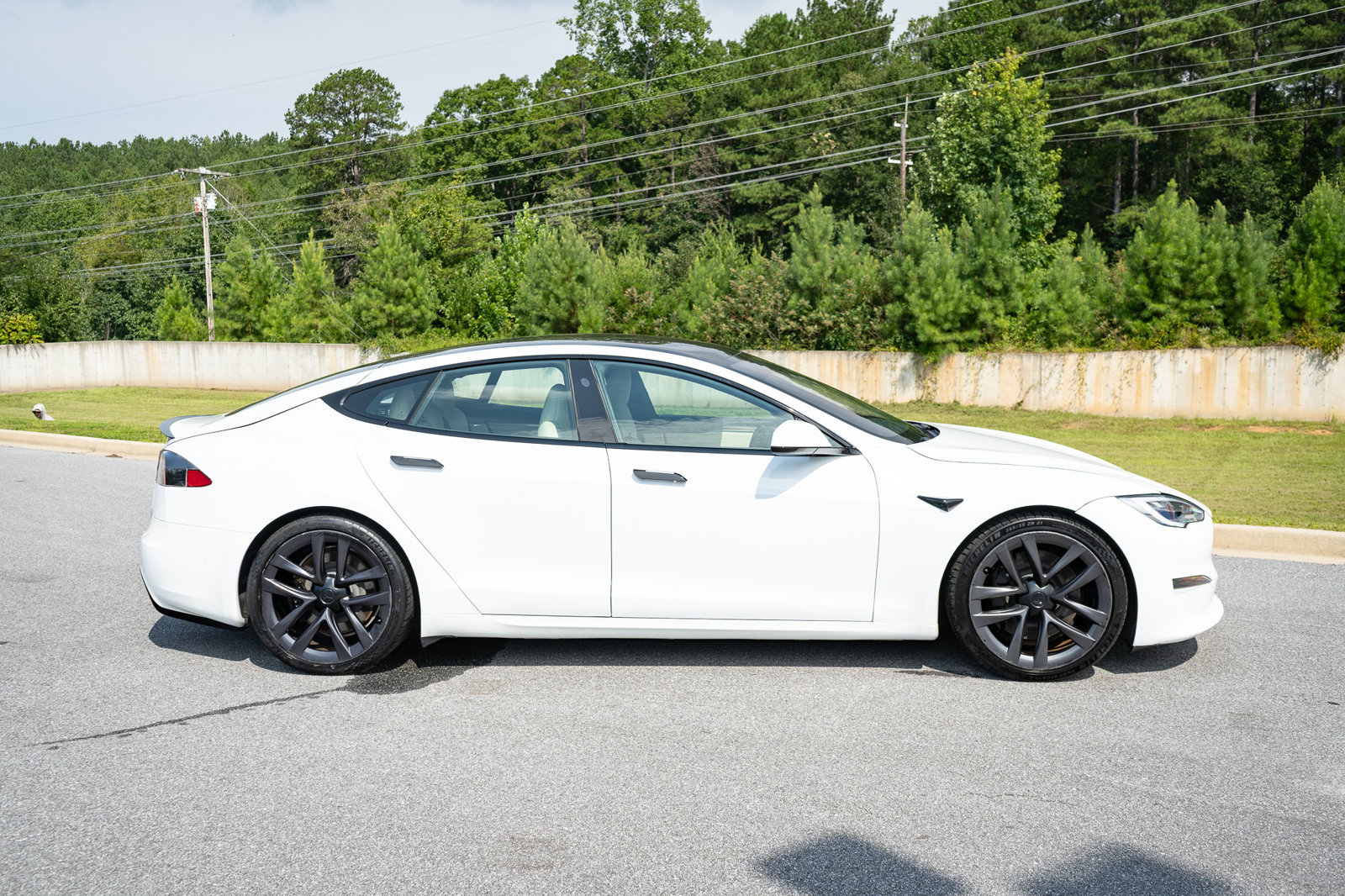 Used 2021 Tesla Model S Plaid AWD/4WD image 19