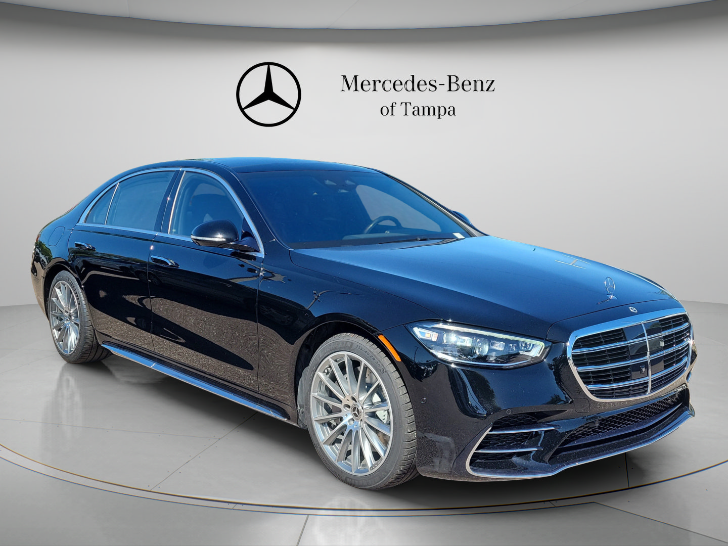 Used 2023 Mercedes-Benz S 500 4MATIC image 4