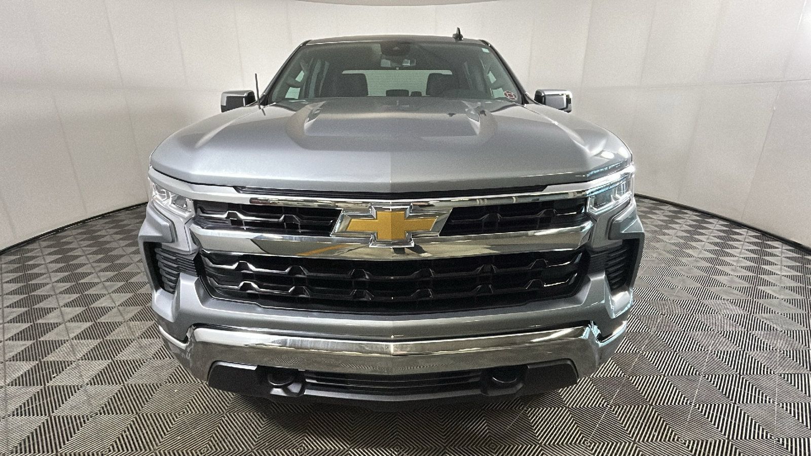 Used 2026 Chevrolet Silverado 1500 LT AWD/4WD image 8