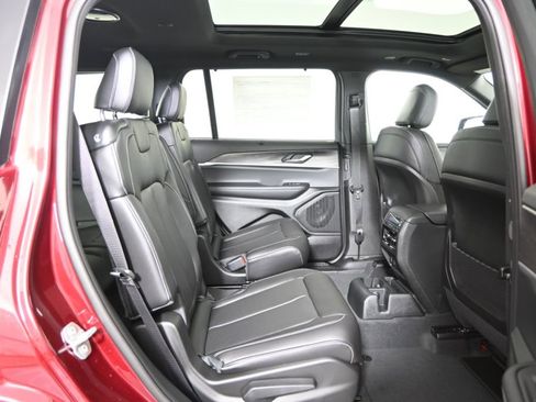 New 2025 Jeep Grand Cherokee L Limited w/ Luxury Tech Group II image 15