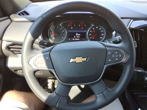 Certified 2023 Chevrolet Traverse LT FWD image 25
