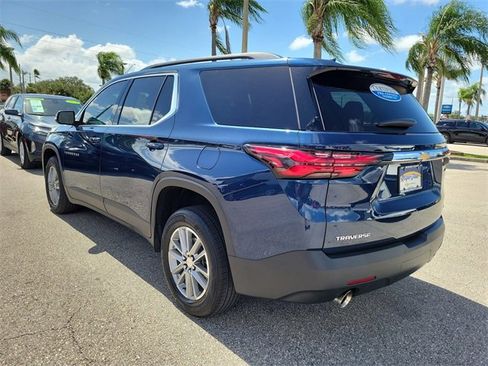 Certified 2023 Chevrolet Traverse LT image 3