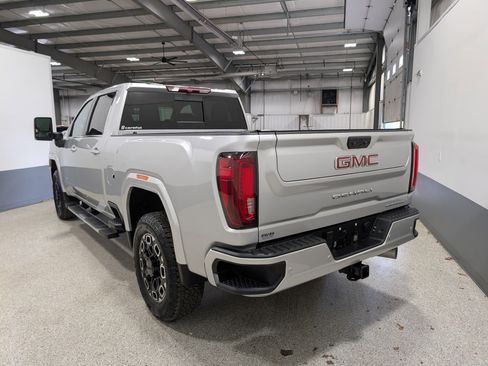Used 2023 GMC Sierra 2500 Denali AWD/4WD image 5