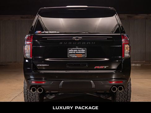 Used 2024 Chevrolet Suburban RST w/ Sport Performance Package AWD/4WD image 7