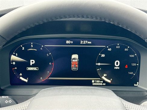 New 2025 Mitsubishi Outlander SE image 12