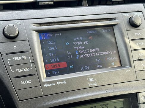 Used 2012 Toyota Prius Five image 18