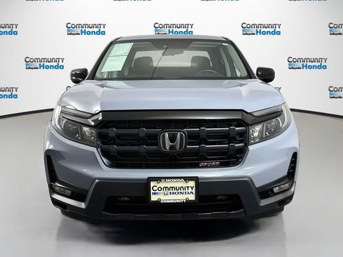 Used 2025 Honda Ridgeline Sport image 2