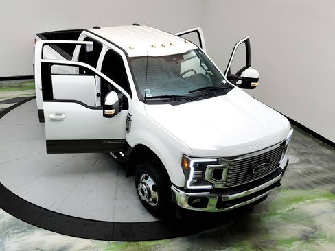 Used 2022 Ford F350 Lariat w/ Lariat Value Package AWD/4WD image 37