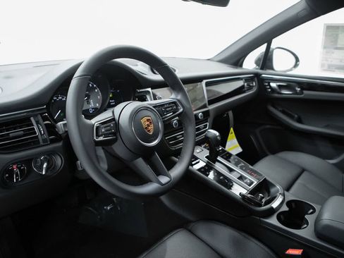 New 2026 Porsche Macan S AWD/4WD image 4
