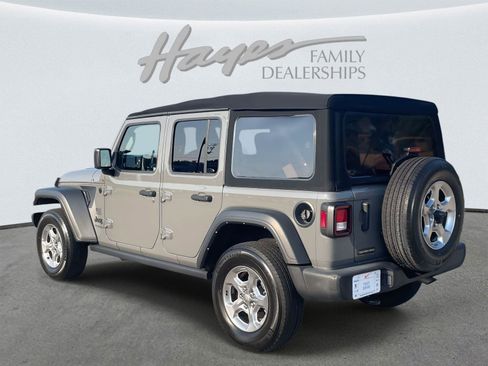 Used 2021 Jeep Wrangler Unlimited Sport image 34