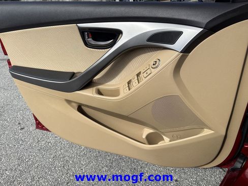 Used 2012 Hyundai Elantra GLS w/ Preferred Pkg 3 image 14