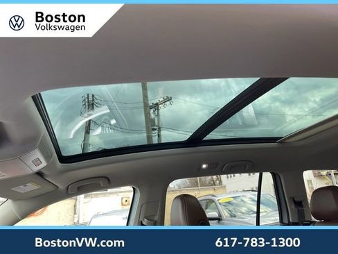 Used 2023 Volkswagen Atlas SE image 27