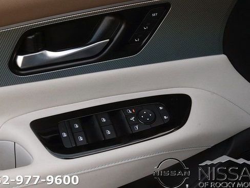 New 2026 Nissan Murano Platinum image 11