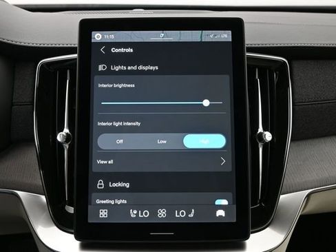 New 2026 Volvo XC90 B6 Ultra w/ Protection Package Premier AWD/4WD image 17