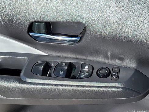 Used 2024 Nissan Kicks SR w/ SR Premium Package image 19