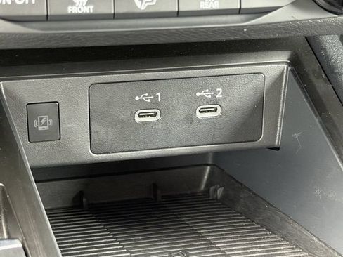 Used 2026 Nissan Kicks SV FWD image 18