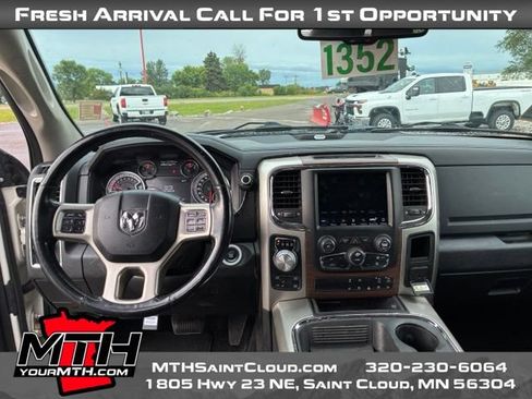 Used 2018 RAM 1500 Laramie w/ Convenience Group AWD/4WD image 11