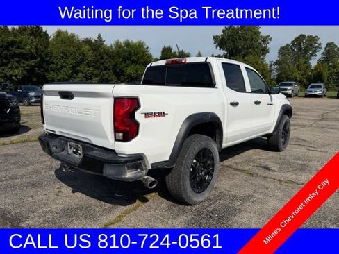 Certified 2023 Chevrolet Colorado Trail Boss w/ LPO, Dark Essentials Package AWD/4WD image 3