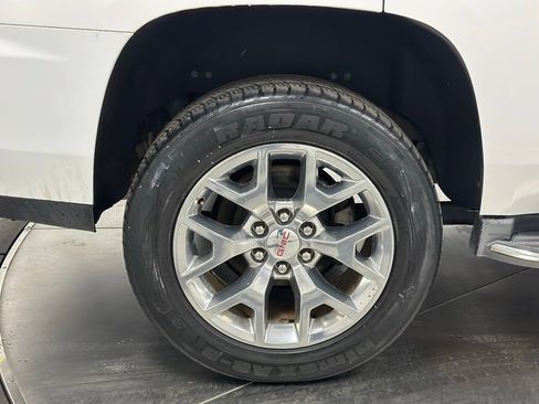 Used 2015 GMC Yukon SLE w/ Convenience Package image 27