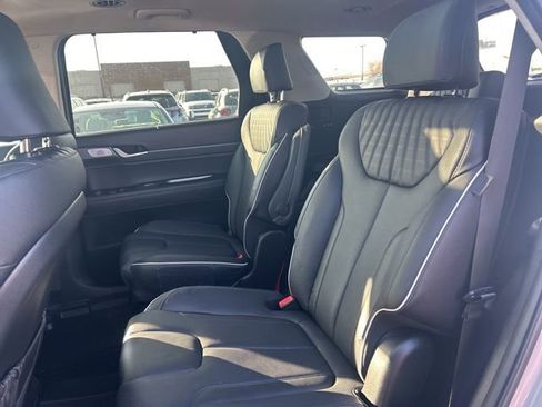 Used 2024 Hyundai Palisade Limited image 25