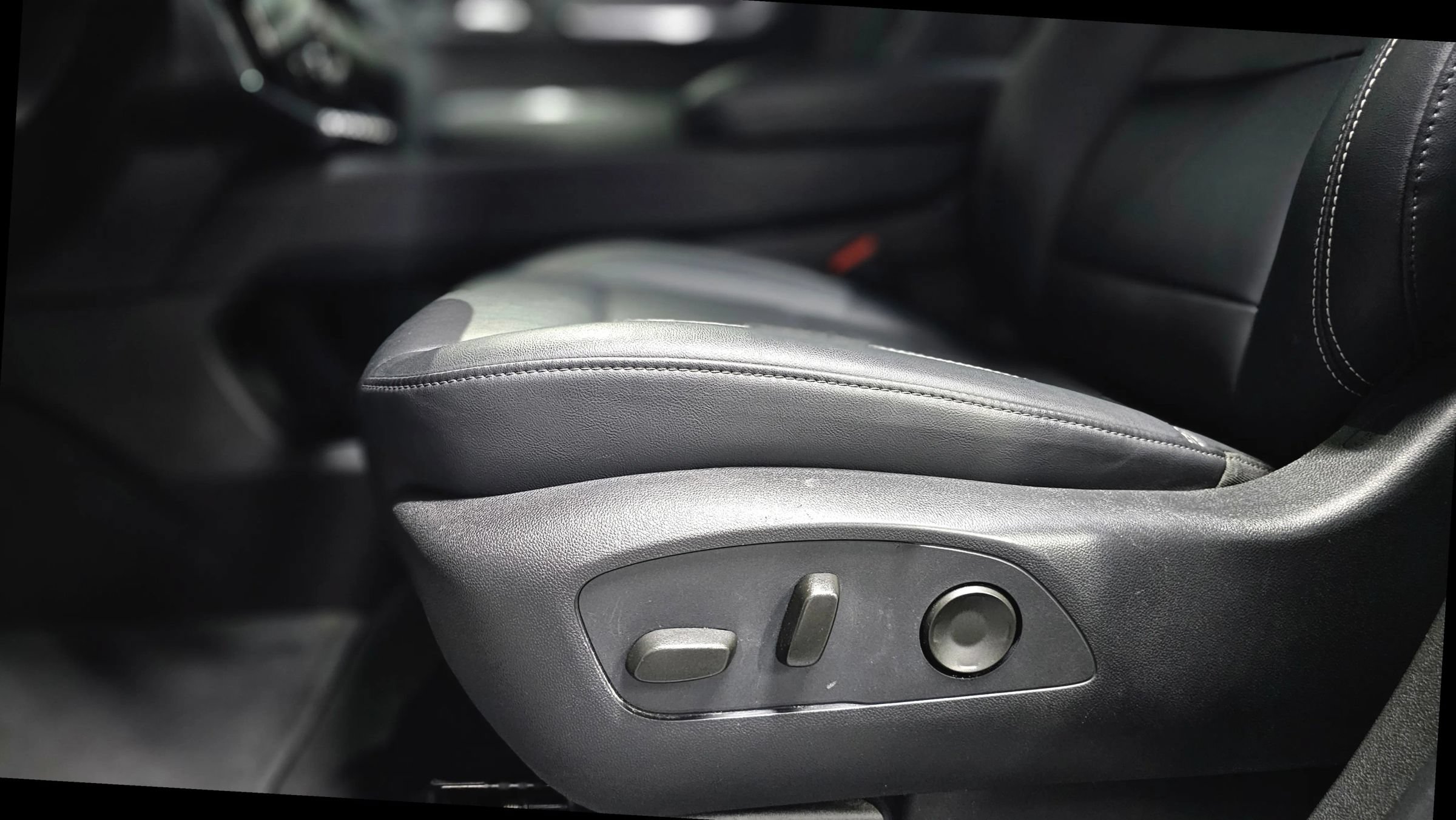 Used 2018 Jeep Grand Cherokee Laredo AWD/4WD image 18