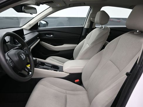 Used 2023 Honda Accord EX image 25