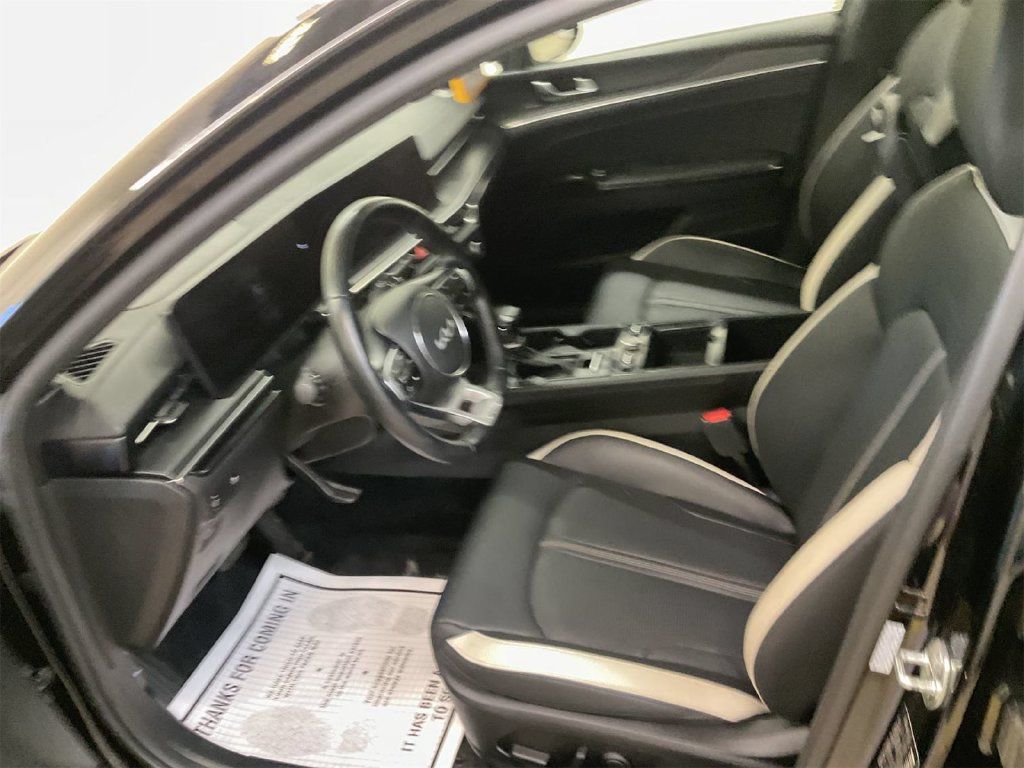 Used 2025 Kia K5 GT-Line AWD/4WD image 5