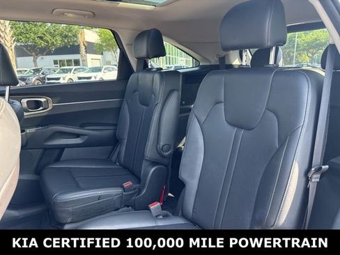 Certified 2023 Kia Sorento EX w/ Panoramic Sunroof Package FWD image 12