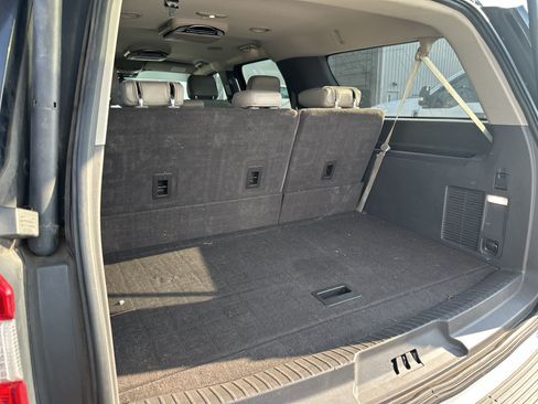 Used 2019 Ford Expedition Max XLT w/ Equipment Group 202A RWD image 3