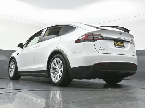 Used 2019 Tesla Model X 100D image 49