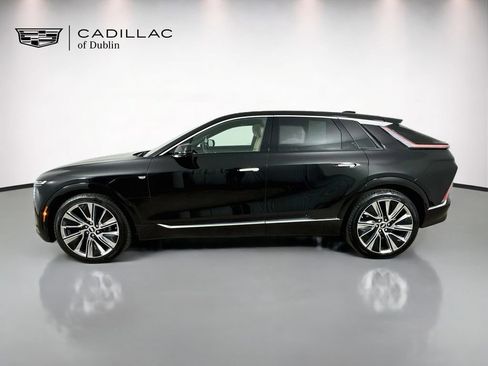 Certified 2026 Cadillac Lyriq Signature Luxury w/ Nappa Leather Package AWD/4WD image 8