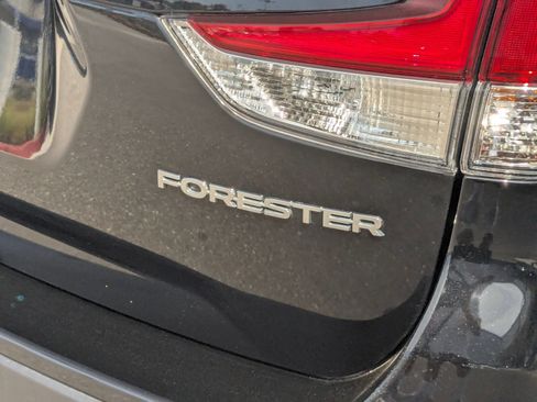 Certified 2023 Subaru Forester Premium AWD/4WD image 20
