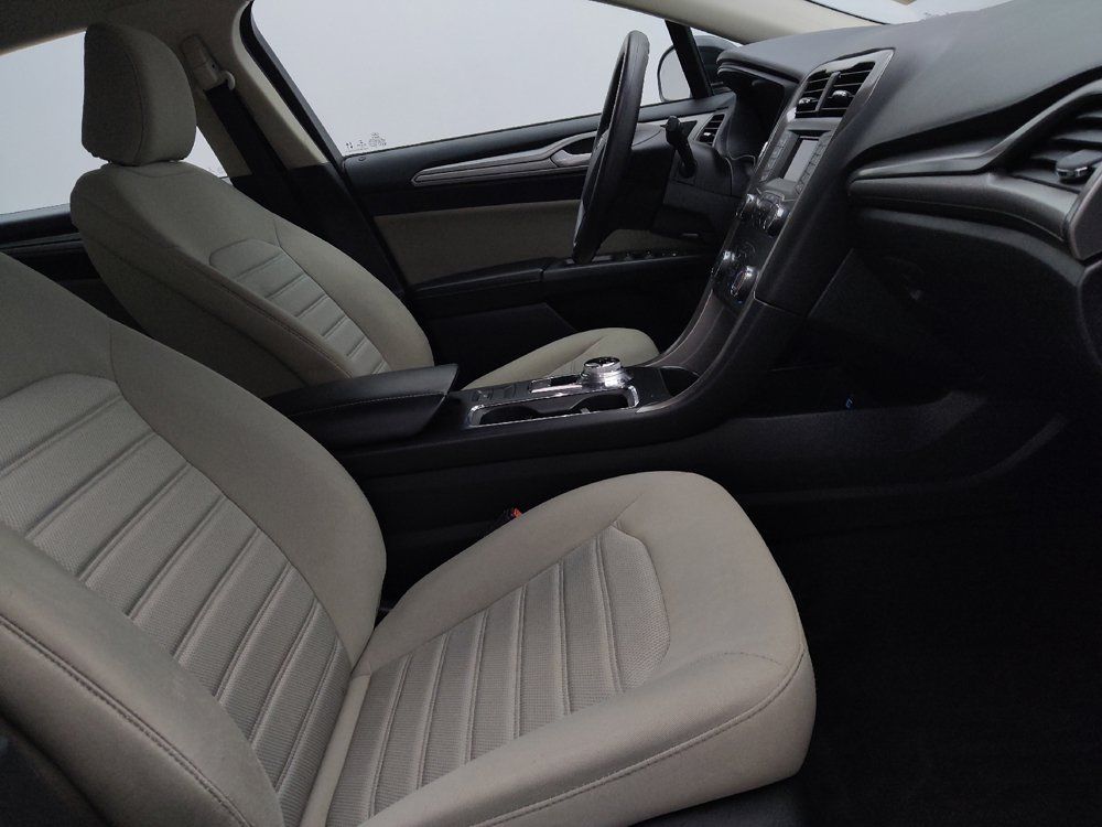 Used 2020 Ford Fusion S FWD image 21