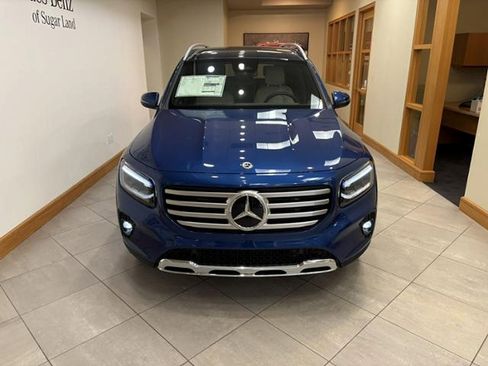 New 2026 Mercedes-Benz GLB 250 image 2