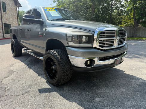 Used 2009 Dodge Ram 2500 Truck SLT w/ Trailer Tow Group AWD/4WD image 3