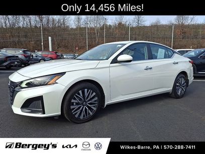 Used 2023 Nissan Altima 2.5 SV