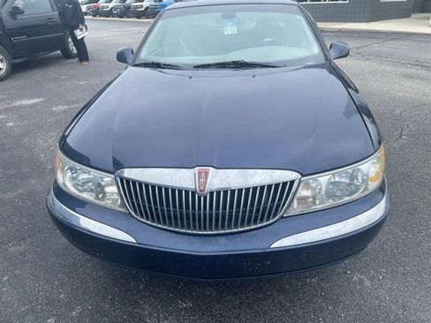 Used 2002 Lincoln Continental FWD image 3
