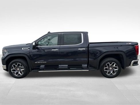 Used 2024 GMC Sierra 1500 SLT w/ SLT Premium Package AWD/4WD image 12