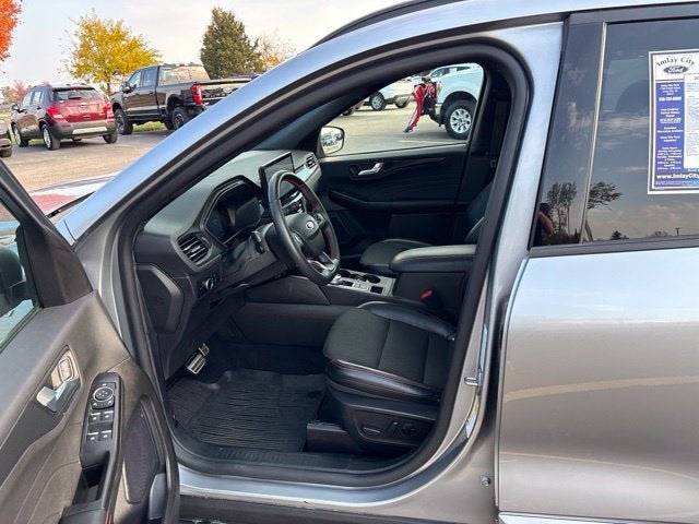 Used 2024 Ford Escape ST-Line w/ Tech Pack #1 AWD/4WD image 20