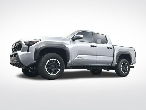 Used 2024 Toyota Tacoma TRD Off-Road image 29