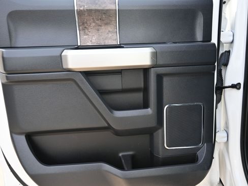 Used 2022 Ford F350 Lariat w/ Lariat Ultimate Package image 22