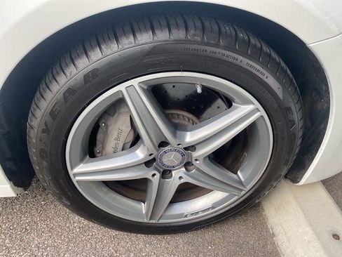 Used 2017 Mercedes-Benz E 300 4MATIC image 14